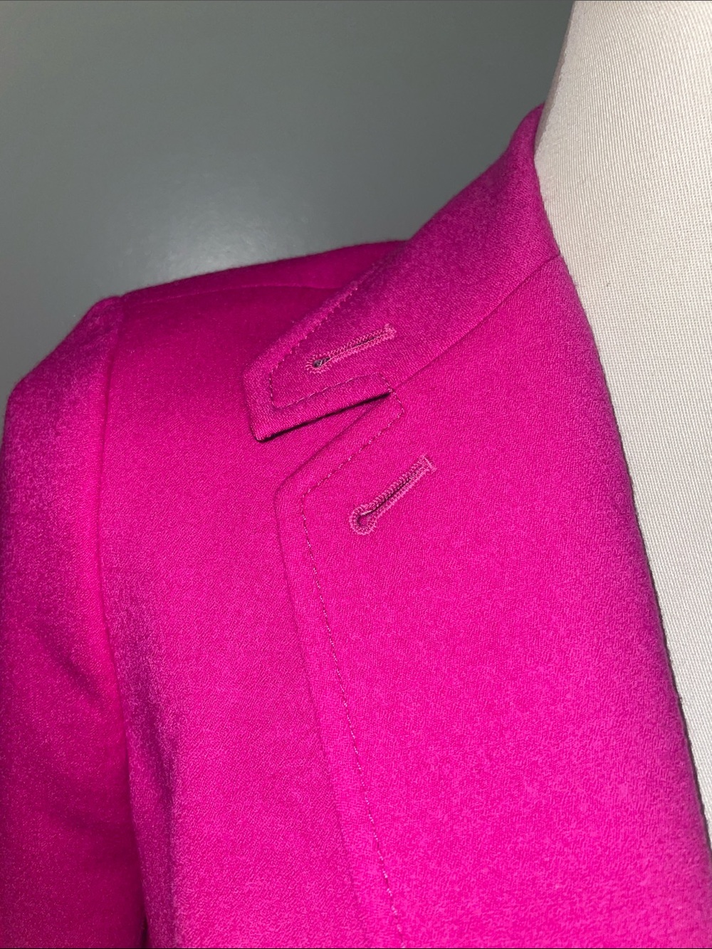Barbie Pink 99%Wool 1 Button Lined Blazer. Size 4. - Picture 5 of 10